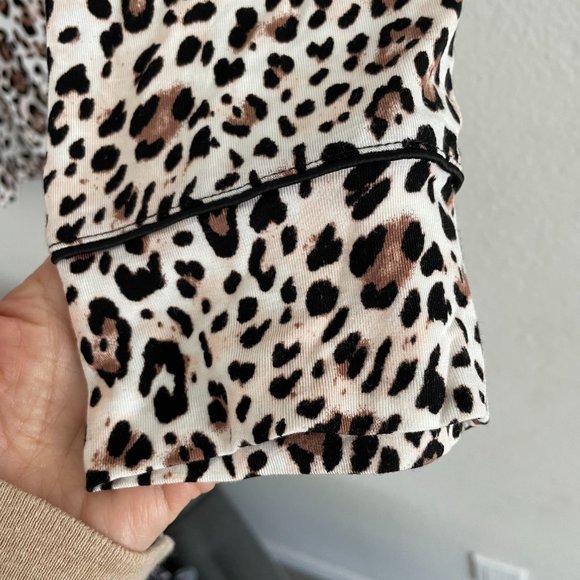 Soma jaguar animal print button down NWT - Picture 4 of 7
